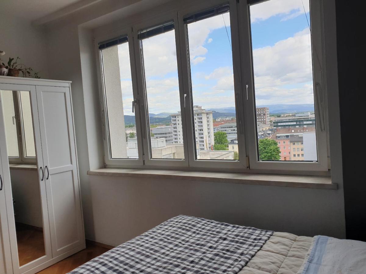 Messe Apartment Клагенфурт Екстериор снимка