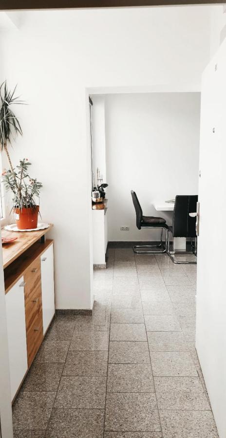 Messe Apartment Клагенфурт Екстериор снимка