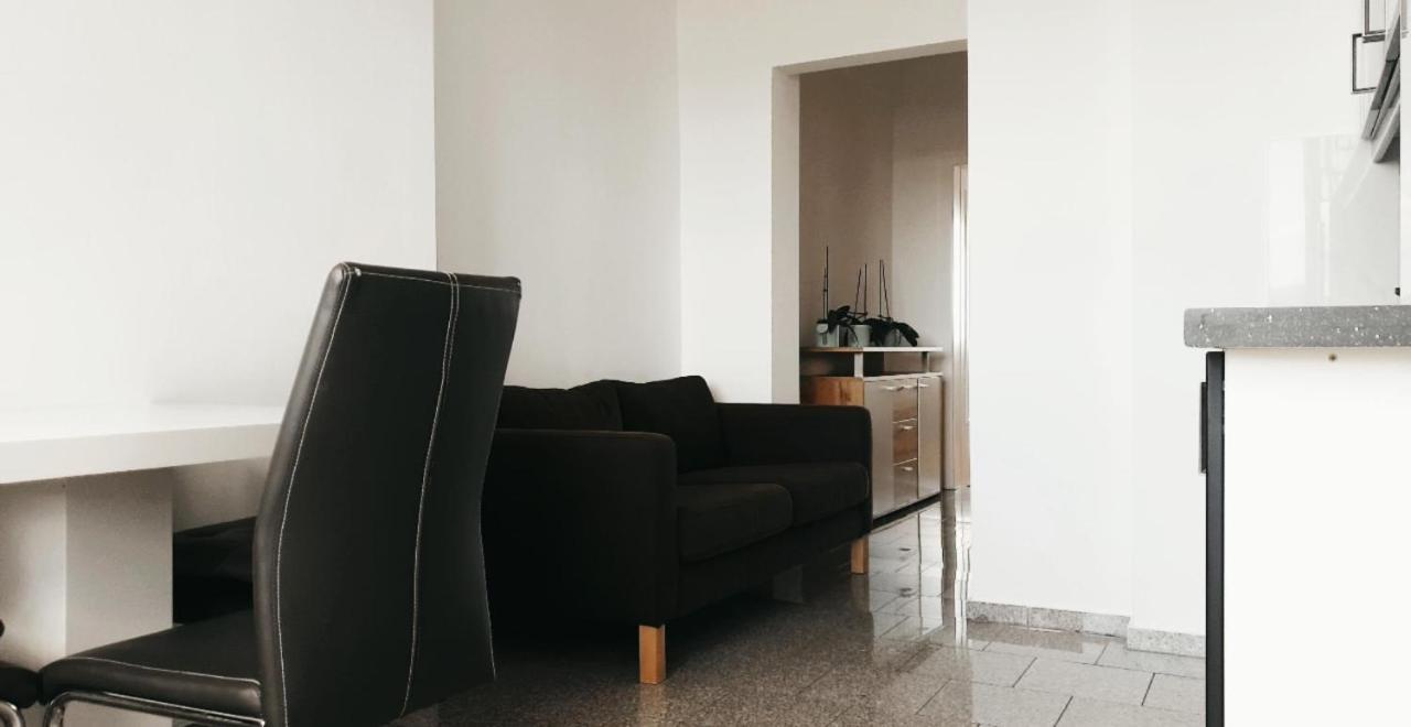 Messe Apartment Клагенфурт Екстериор снимка