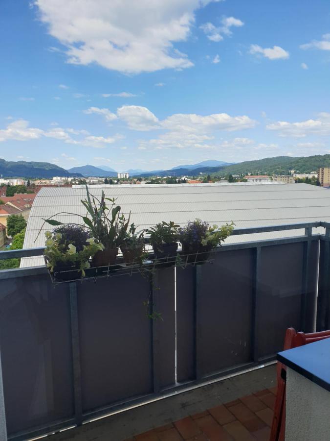 Messe Apartment Клагенфурт Екстериор снимка