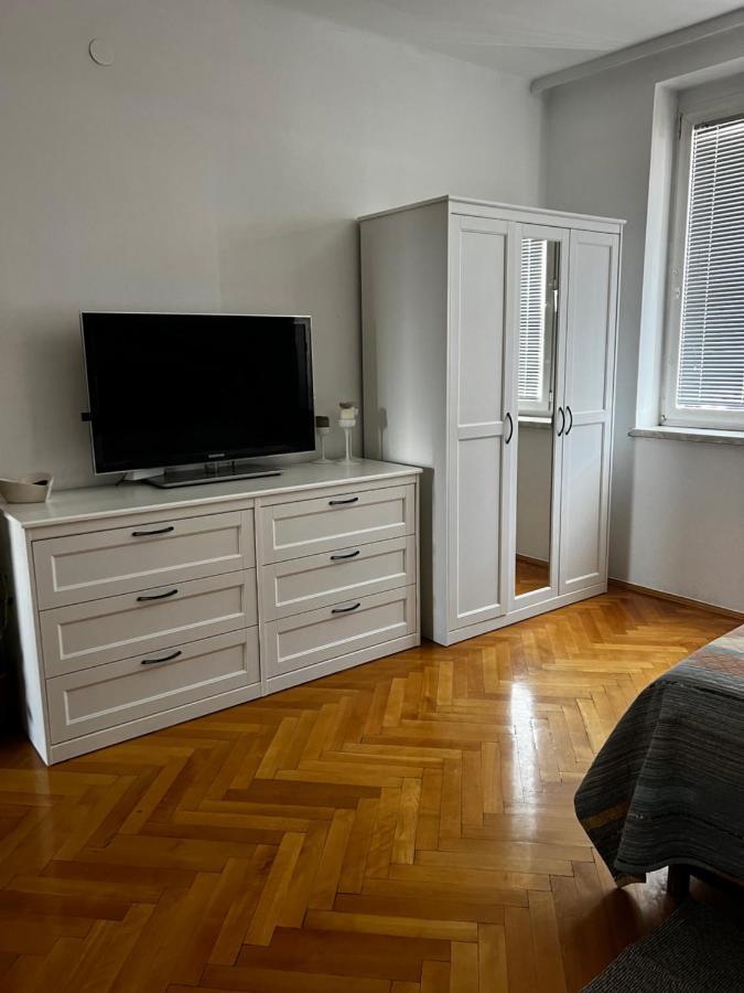 Messe Apartment Клагенфурт Екстериор снимка