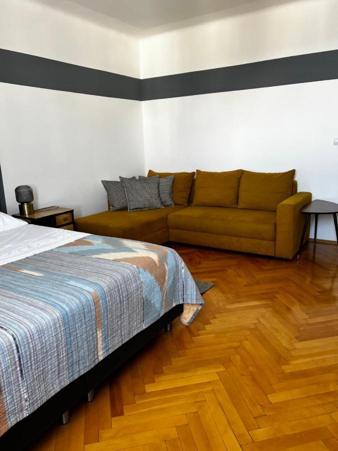 Messe Apartment Клагенфурт Екстериор снимка