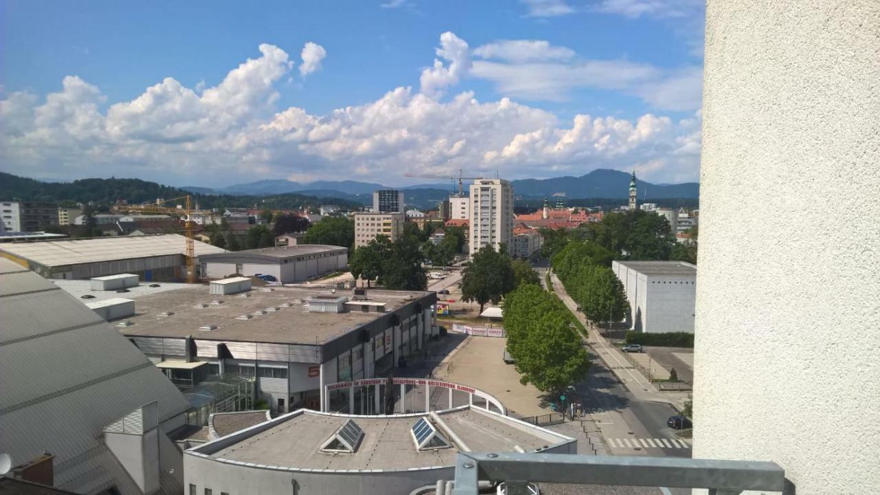 Messe Apartment Клагенфурт Екстериор снимка
