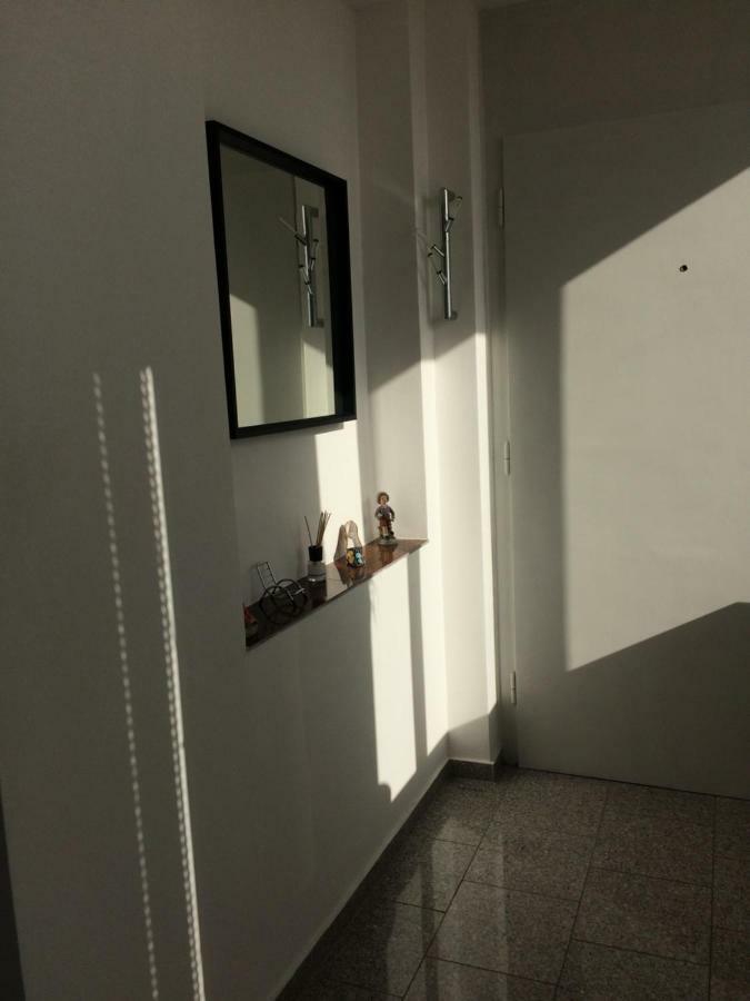 Messe Apartment Клагенфурт Екстериор снимка