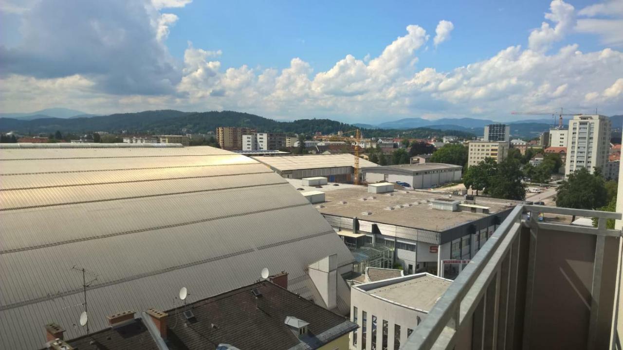 Messe Apartment Клагенфурт Екстериор снимка